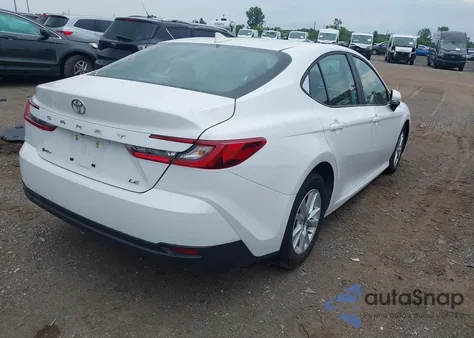 2025 Toyota Camry Le z USA, uszkodzony, nr VIN 4T1DAACKXSU018594